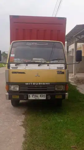 Mitsubishi Light Truck Box