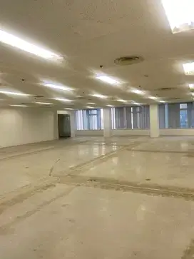SEWA KANTOR DI JAKARTA SELATAN SUDIRMAN 242M2 BARE 155K NEGO
