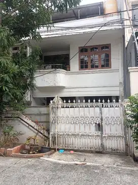 Rumah 2 Lantai Sunter Jual Segera Lokasi Bagus