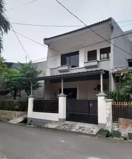 RUMAH 2 LANTAI SIAP HUNI PONDOK KELAPA DUREN SAWIT JAKARTA TIMUR
