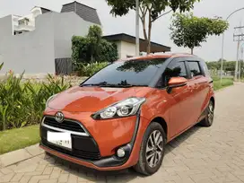Toyota Sienta type V 2017 matic odometer 45 rb  Mesin Kering AC Dingin