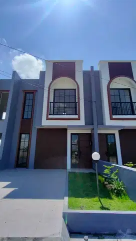 Dijual Rumah 2 lantai Lokasi Strategis Anggaswangi Sidoarjo