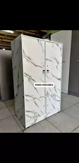Lemari pakaian kayu 2pintu , cocok untuk anak kost, dll