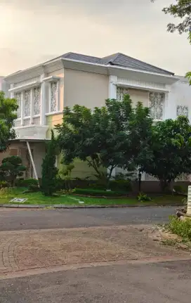 Jual rumah 2 lantai Premium di Flamingo Residence BSD