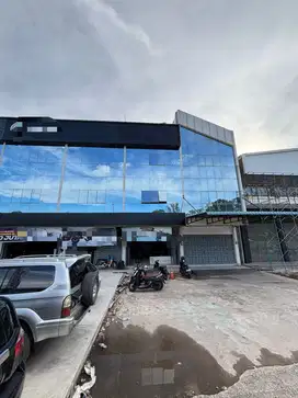 Ruko Gandeng 3 unit Gudang 2 unit !! Ring 1 Baloi mas