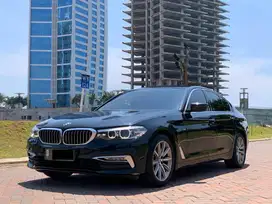 (CASH) BMW 520i 2019 G30 Luxury