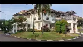 Rumah hoek dijual di legenda wisata cibubur