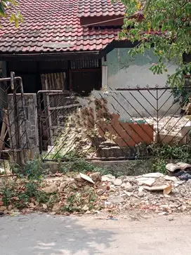 Rumah tua dijual hitung tanah di Harapan baru