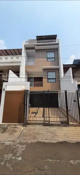 DIJUAL Rumah Siap Huni di Kopyor Timur  dengan Lokasi Strategis
