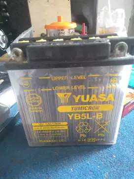 Accu Yuasa 5 Ampere / Aki motor YB5L-B