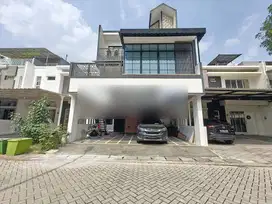 Dijual Cepat Rumah Bagus 2 Lantai di Puri Mansion, Jakarta Barat