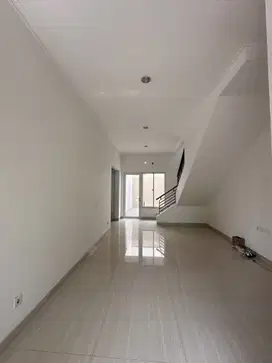 Rumah Rapi Siap Huni The Spring Canary Summarecon Gading Serpong