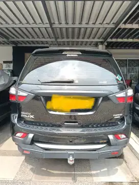Dijual Isuzu Mu-X 2.5 AT tahun 2015 Hitam