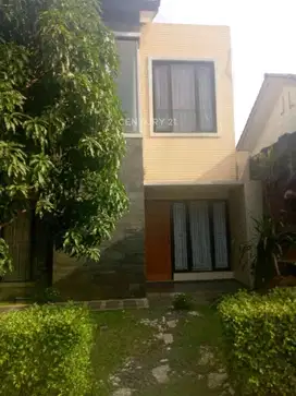 Disewakan Rumah Fully Furnished 2 Lantai Di Pondok Aren SD16177