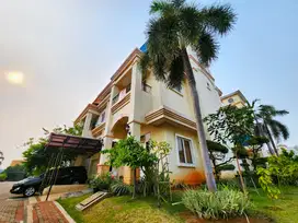 Rumah Hoek 3,5 Lt 12x19 228m2 4+1KT di Mutiara Mediterania Residence