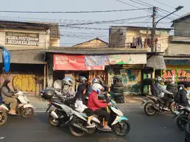 LAHAN KOMERSIAL & STRATEGIS