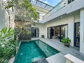 MODERN 3-BEDROOM VILLA WITH ROOFTOP IN SEMINYAK
