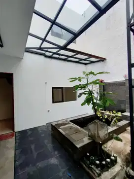 Rumah Terawat 1 1/2 Lantai Taman Holis Indah 2 Siap Huni Dijual