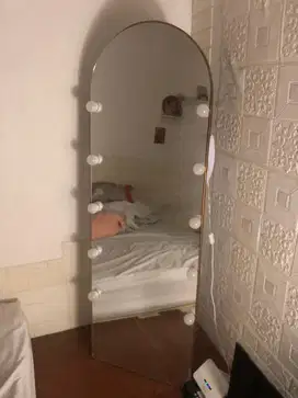 CERMIN FULL BODY