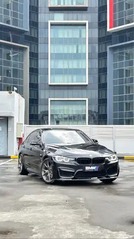 BMW 320i Sport Shadow 2019