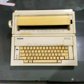 Mesin tik elektrik