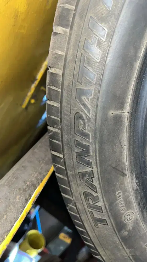 Toyo Tranpath 235/50/18