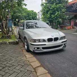 BMW E39 528i A/T 1997 Mulus