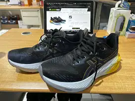 Sepatu Running Asics Novablast 4 blue black Size 43