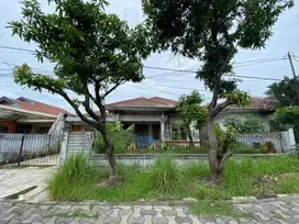 RUMAH MANYAR INDAH, ROW 3 MOBIL, HITUNG TANAH