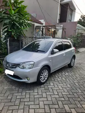 Toyota Etios Valco 2014 Bensin