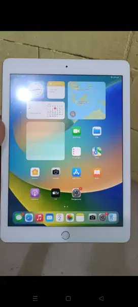 iPad Gen 5 32 GB