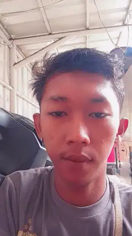 Mencari pekerjaan ijazah SD,Menjadi driver pribadi/Mobil box/barang