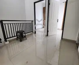DISEWAKAN RUMAH BAGUS SIAP HUNI DI SARIWANGI BDG BARAT