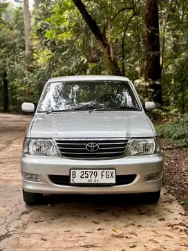 Jual Toyota kijang Kapsul LGX th 2000 manual Efi 1.8