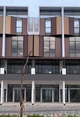 Dijual Ruko Komersial 3 Lantai di Pusat Bisnis Summarecon Crown Gading