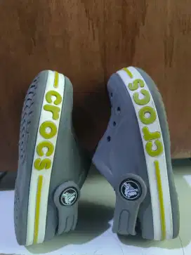 Crocs charcoal kids C 7 second