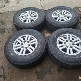 Velg triton strada ring 16 original