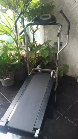 treadmill bekas layak pakai