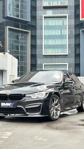 BMW 320i Sport Shadow 2019
