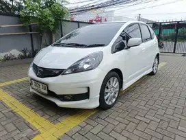 Honda Jazz RS 1.5 Matic 2013