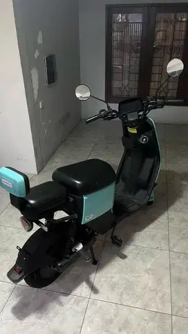 Sepeda Listrik Viar C2 - Rasa motor, Gampang & Hemat