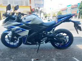 Yamaha r25 fi 250cc 2014 istimewa dpt baru