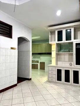 DIJUAL RUMAH SIAP RENOV TIPIS PENJARINGAN - JAKARTA UTARA