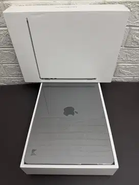 Macbook air m2 13”/8/256 NOMINUS