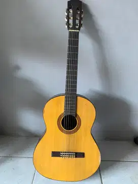 gitar yamaha C330