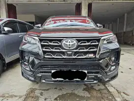 Toyota Fortuner VRZ GR 2.8 At [ Matic ] 2023 Hitam Km Low 16 Ribuan