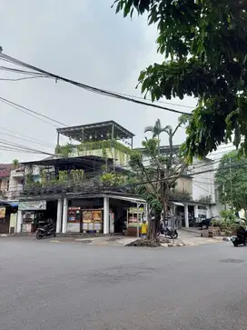 DIJUAL KOST + USAHA KULINER 2 LT HOOK DI CIPINANG INDAH JAKARTA TIMUR