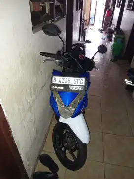 Beat CBS 110cc th2018 warna biru putih