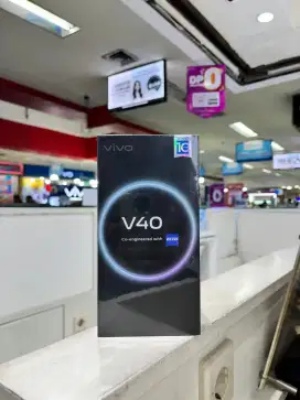V40 5G 12/256 Silver