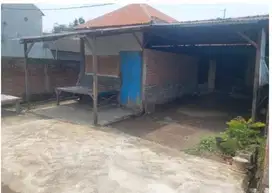 Rumah Nol Jalan Raya di Tegal Dadi - Mojokerto